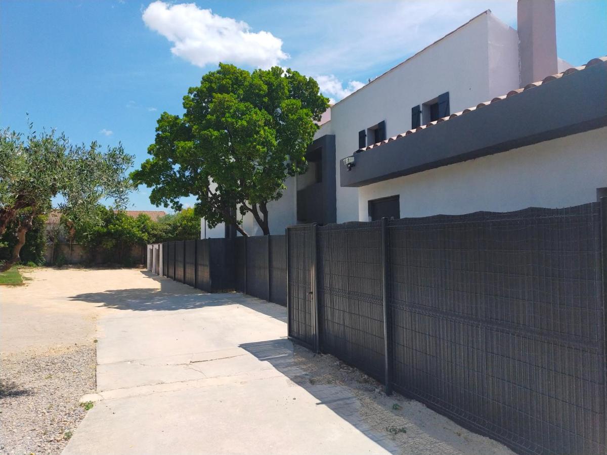 Villa Caremeau 2 Nîmes Buitenkant foto